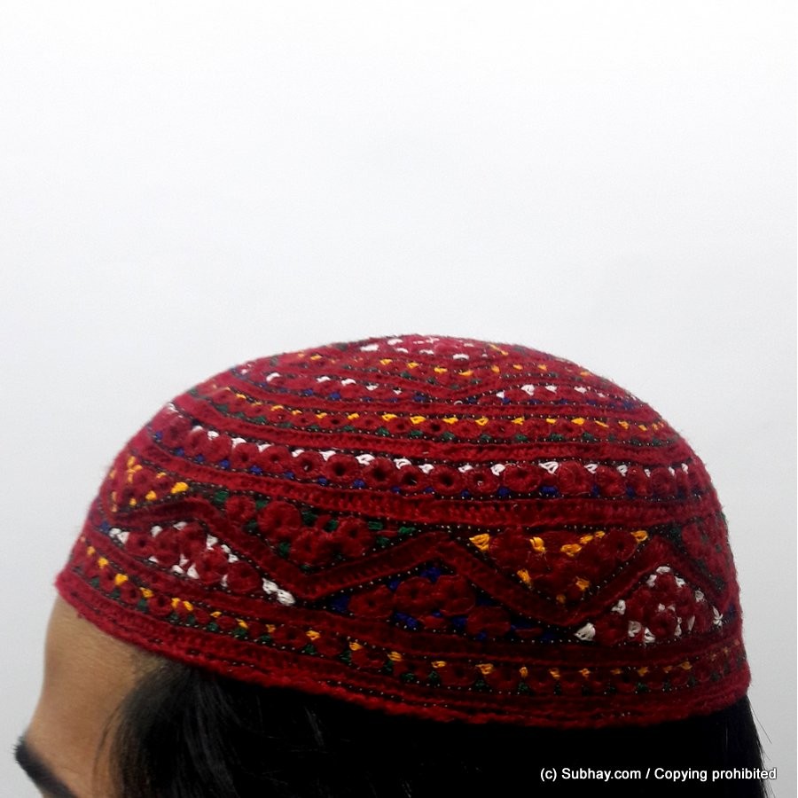 Pure Woolen Full Skull Vintage Style Sindhi Cap in Satrangi MKC-626